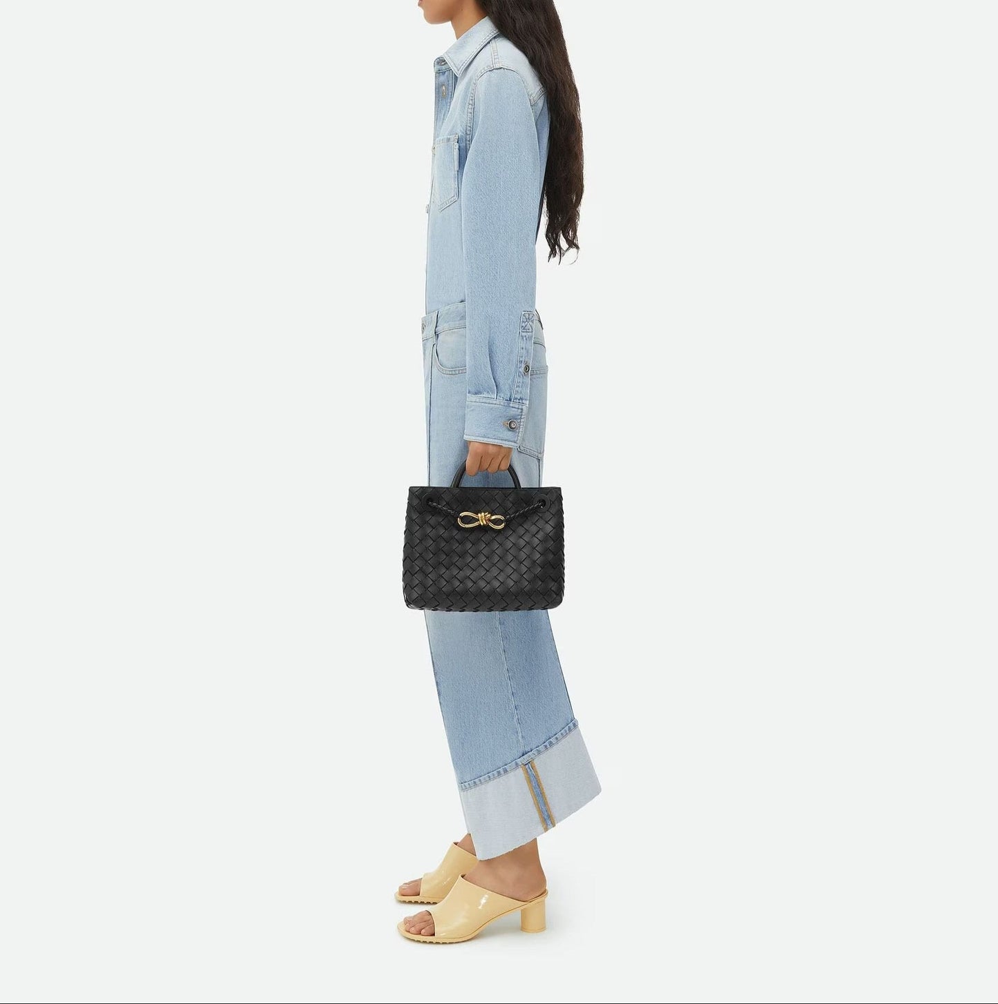Elara – Mångsidig Axelväska med Elegant Design