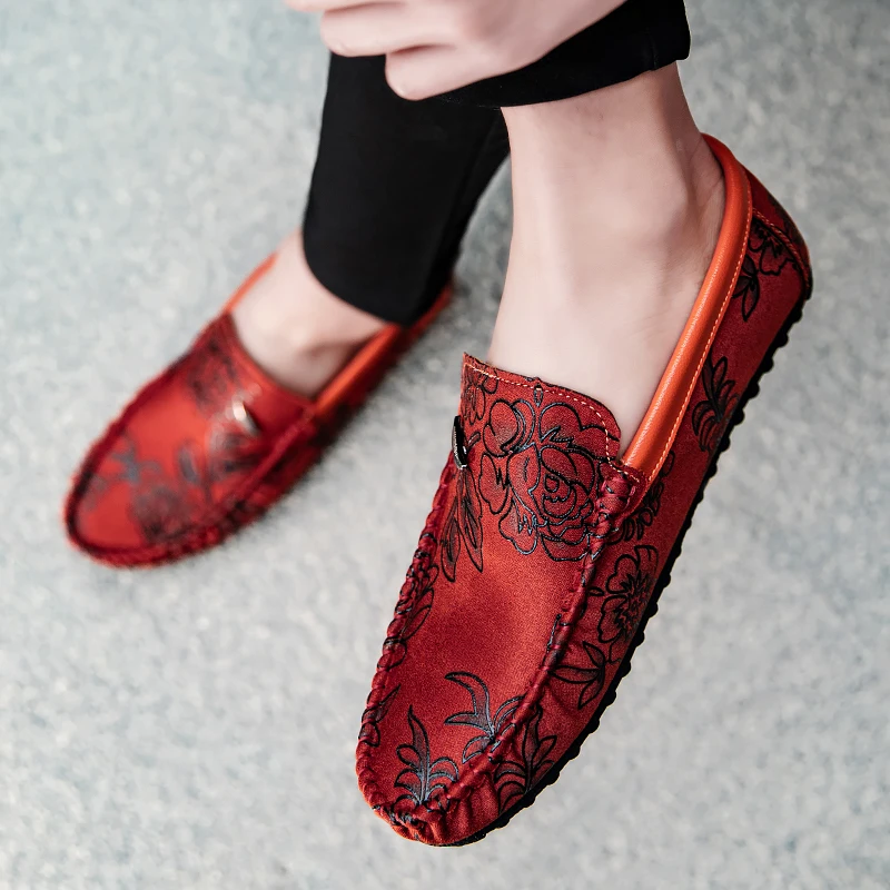 Alarik™ – Leather Loafers med blomsterdetaljer för alla säsonger