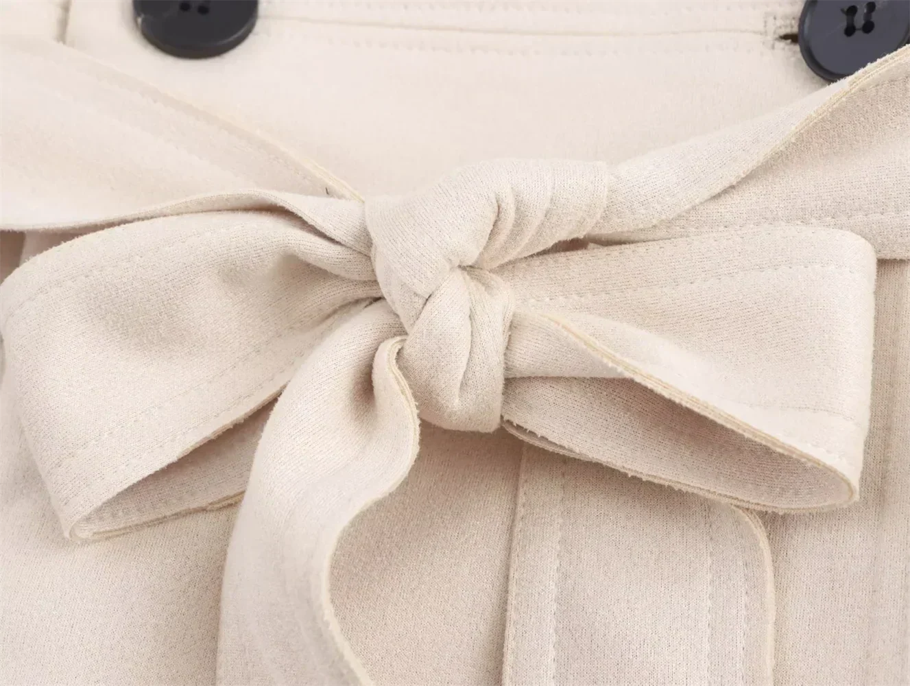 Mariselle – Eleganta mantlar för en tidlös look