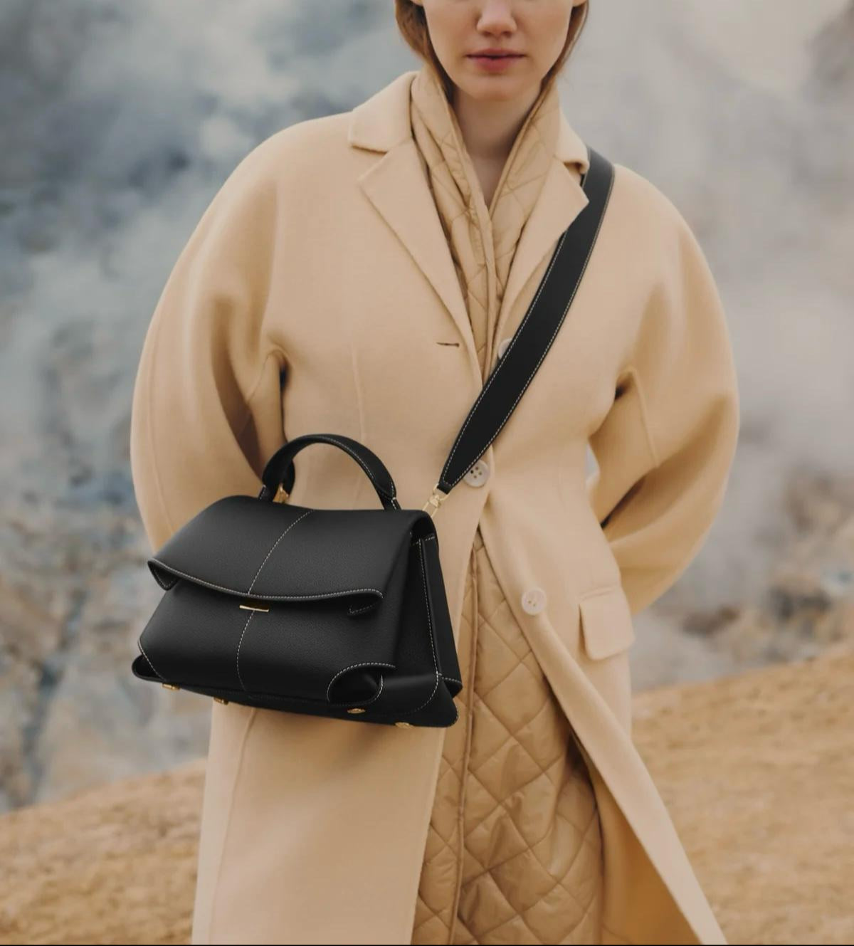 Clarisse – Modern Stil med Praktisk Funktion