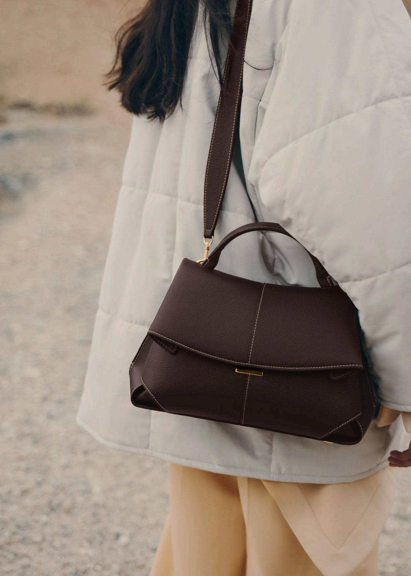 Clarisse – Modern Stil med Praktisk Funktion