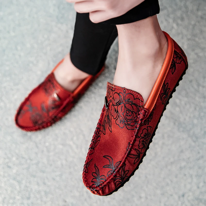 Alarik™ – Leather Loafers med blomsterdetaljer för alla säsonger