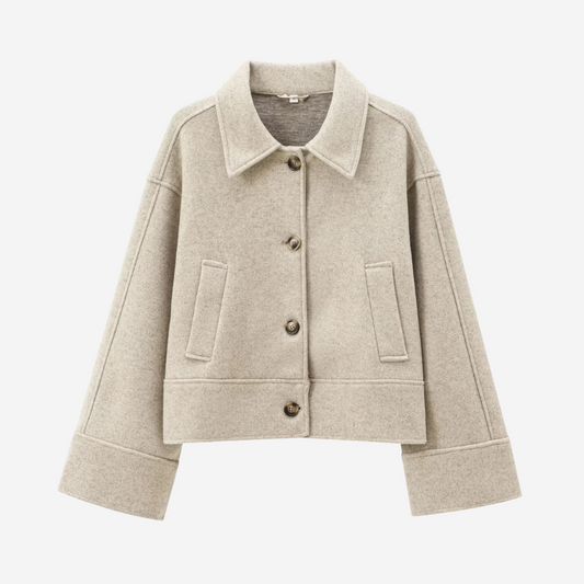 Calira – Lyxiga mantlar för en elegant look